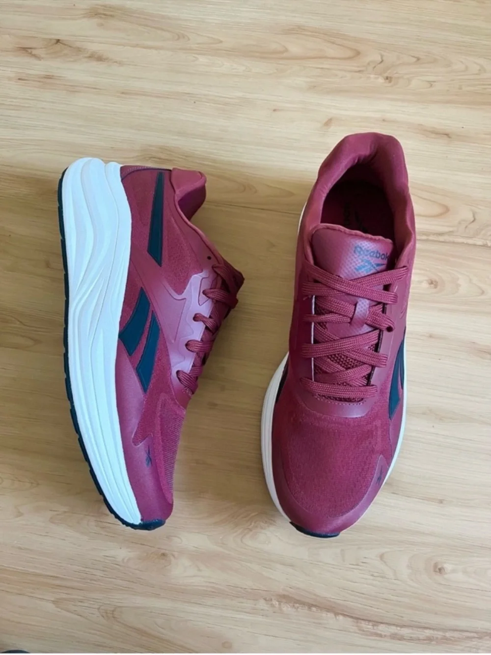 Reebok Men Energen Lux Burgundy White Running Shoes 12.0 US